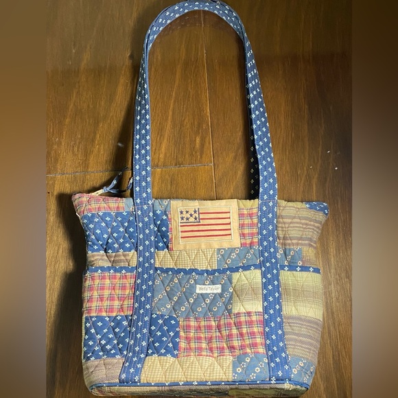 COPY - BELLA TAYLOR PATCH WORK AMERICAN FLAG PURSE. GREAT USED CONDITION - Picture 9 of 15